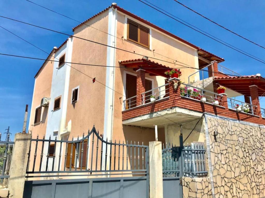 Arlind'S Apartaments Vlorë Εξωτερικό φωτογραφία