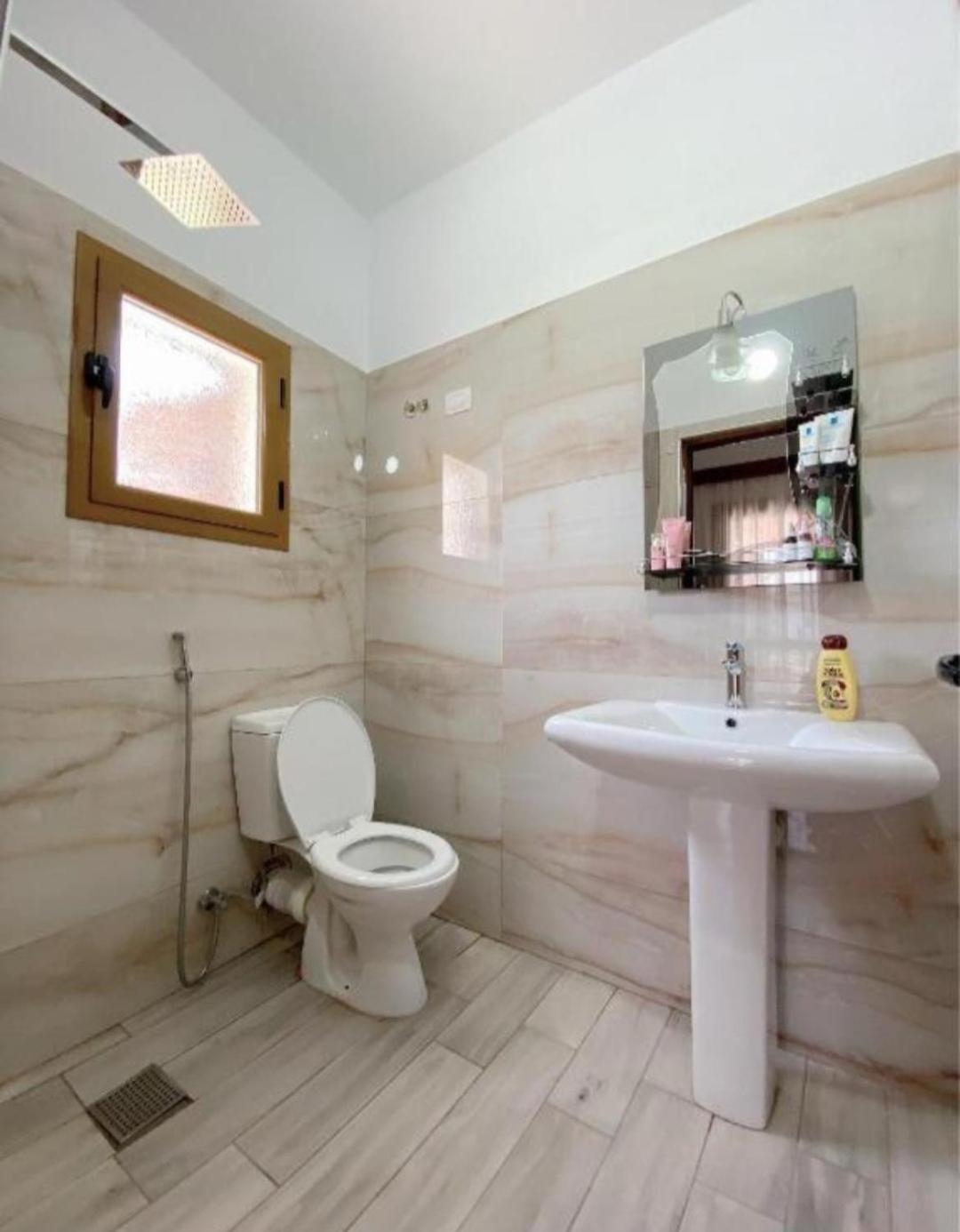 Arlind'S Apartaments Vlorë Εξωτερικό φωτογραφία